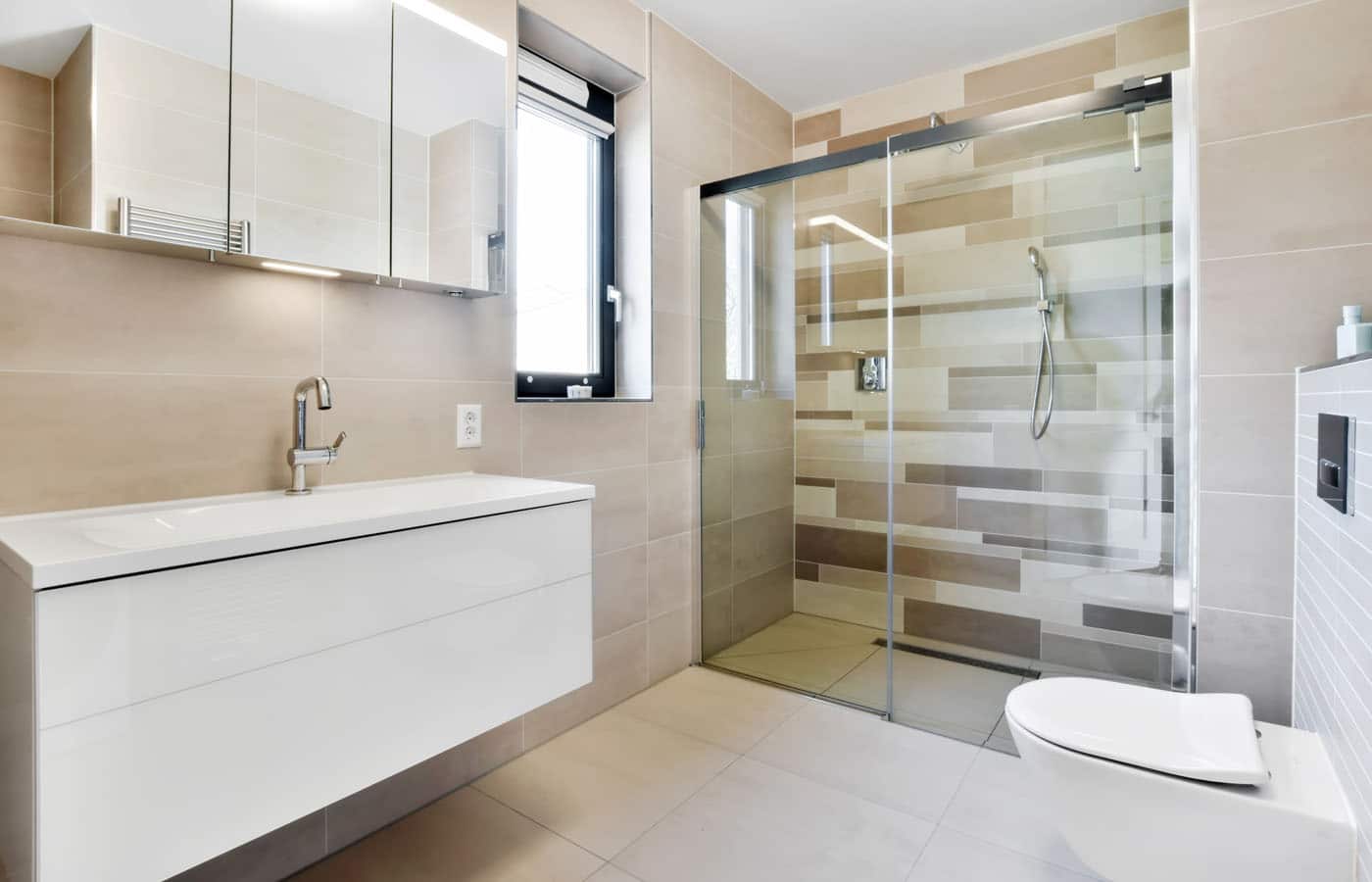 Modern Bathroom With Shower