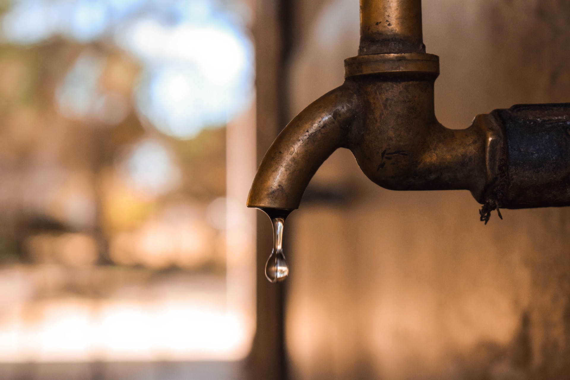Water Faucet Dripping